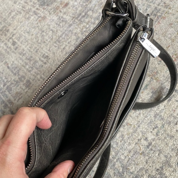 Espe grey crossbody bag/purse vegan leather - Picture 7 of 10